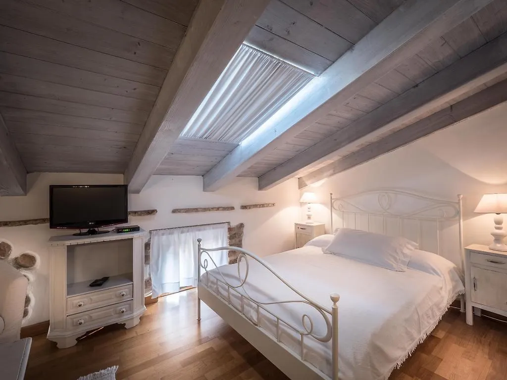 Relais Il Pigno Guest House Affi Country house
